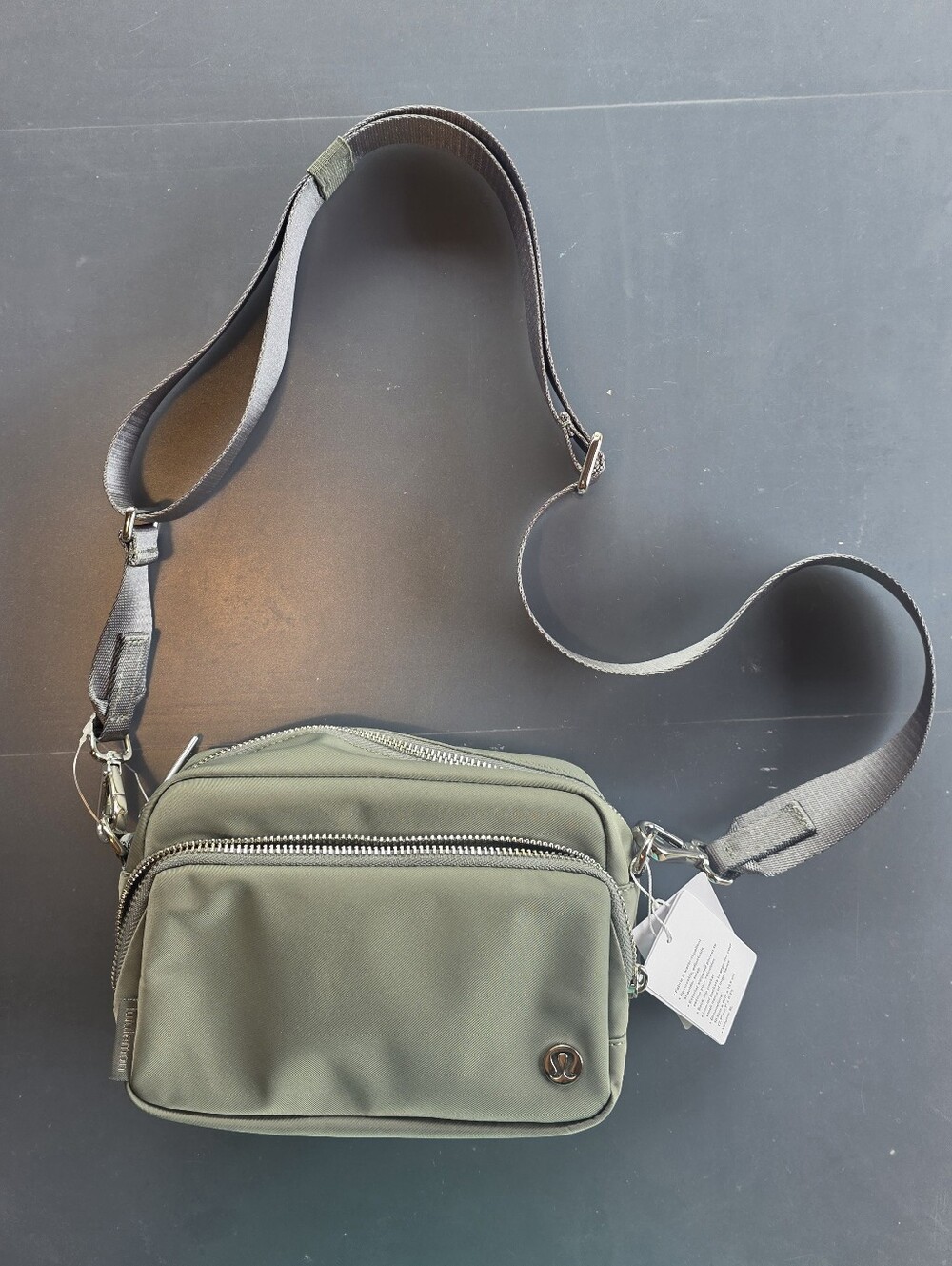 lululemon Everywhere Crossbody Bag 2 Liter NWT Willow Leaf With Silver Hardware